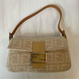 Fendi Zucca Baguette Shoulder Bag Beige Wool